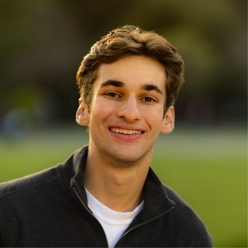Luca Caviness Headshot